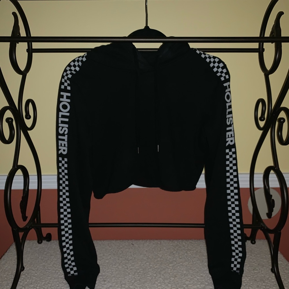 hollister cropped hoodie